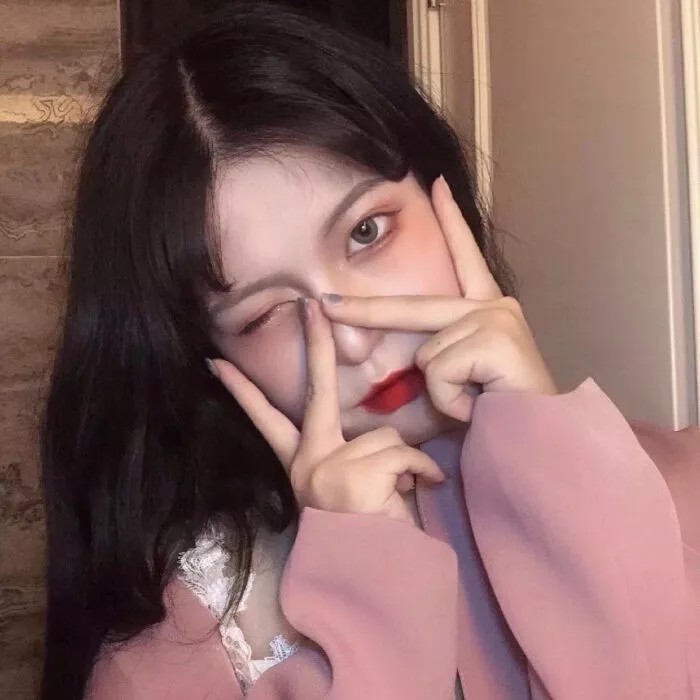 ins超火女生头像:先转身离开的人大都失望透顶了