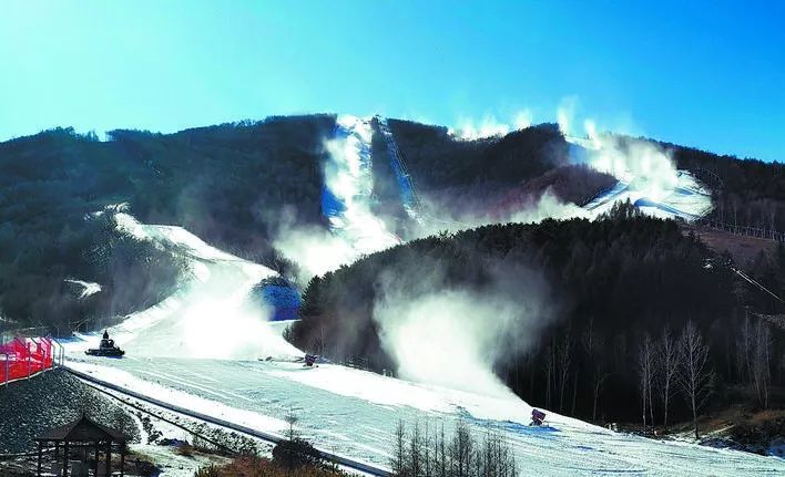 美林谷滑雪场 美林谷大酒店