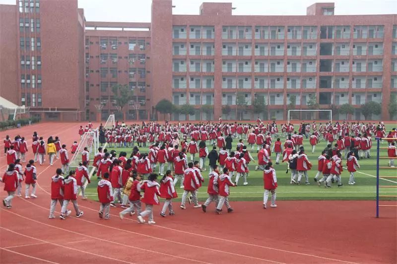 岳池:川师大七中校园应急演练 筑牢学生消防防线