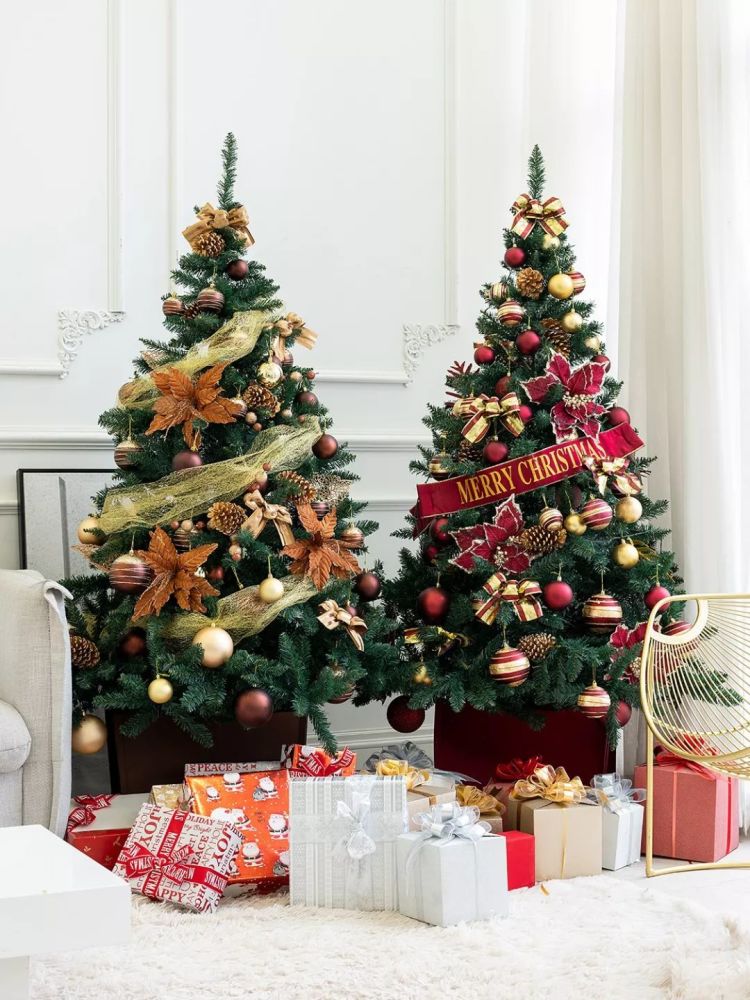 质量超棒的圣诞树and超精致的装饰,全在这里哟