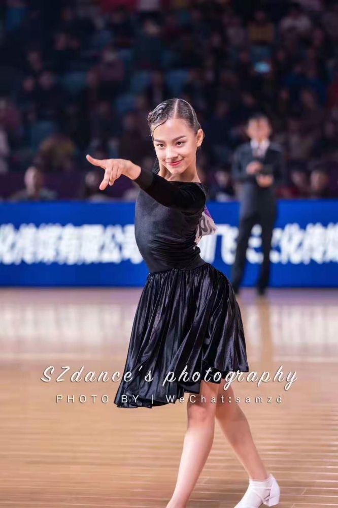 实时新闻眼 "锦鲲杯"第29届全国体育舞蹈锦标赛报道