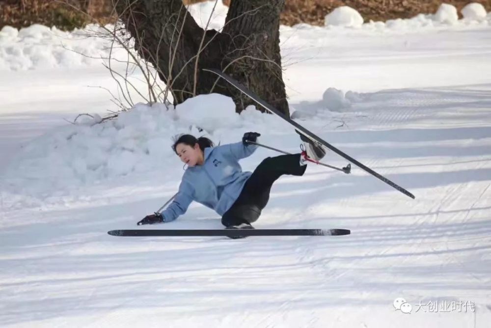 细数那些滑雪摔倒的爆笑瞬间!