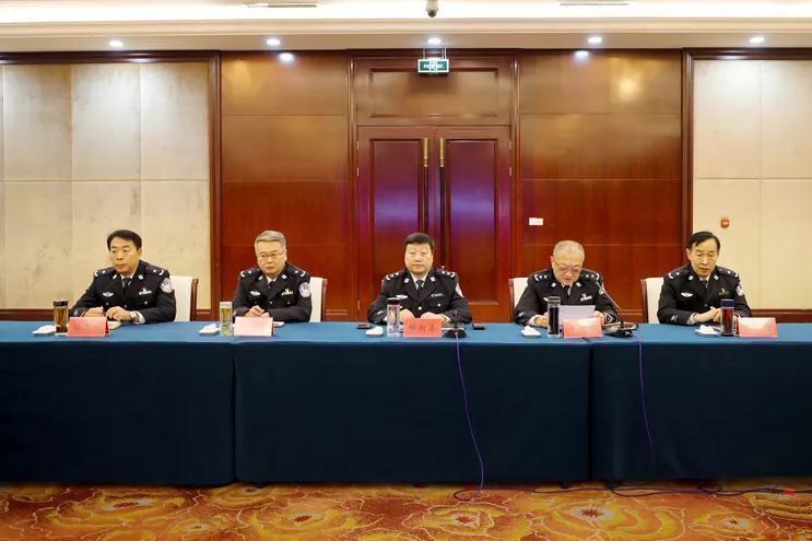 济南铁路公安局召开全局特警工作会议