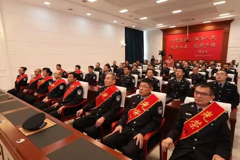 鸡西市公安局隆重举行2019年度鸡西市人民警察退休仪式