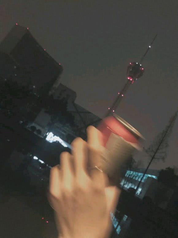 高逼格·冷色系·qq空间微丧背景图:无删除,无聊天,无