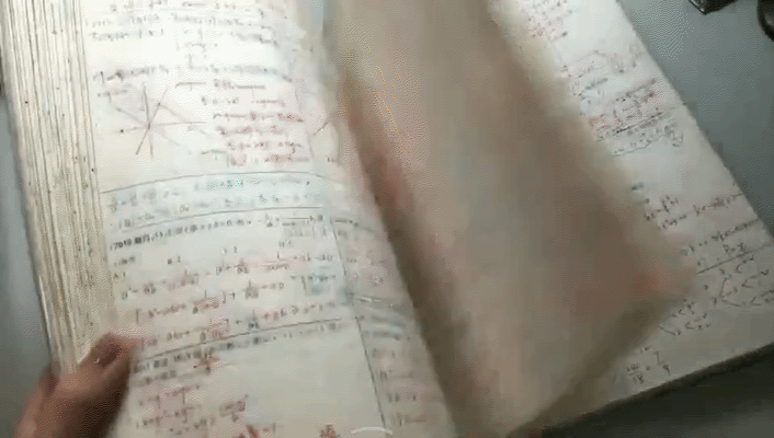 00后学霸笔记抖音走红:获260万个赞!别人家孩子原来