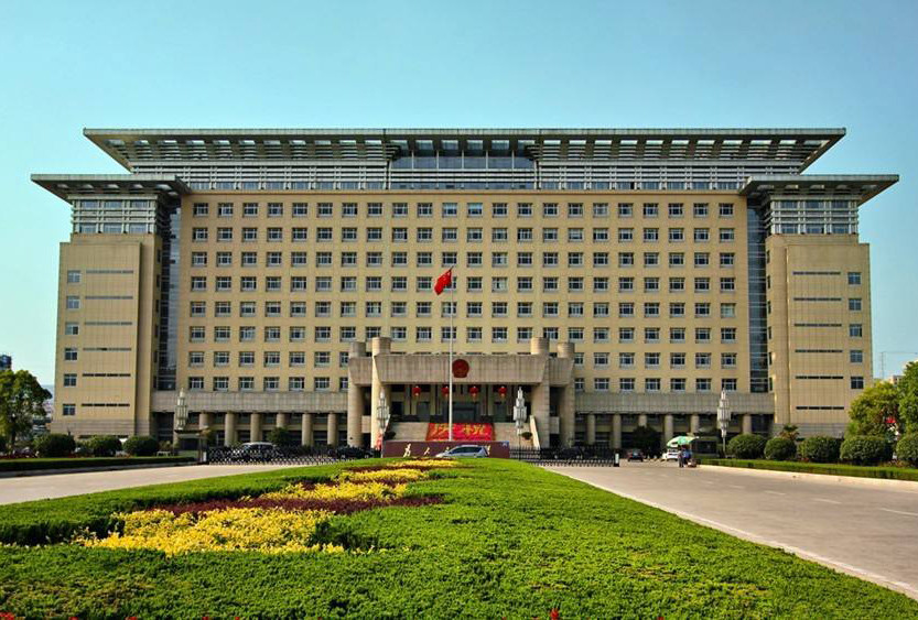 安徽各市政府大楼,合肥最有现代感,六安建在公园里