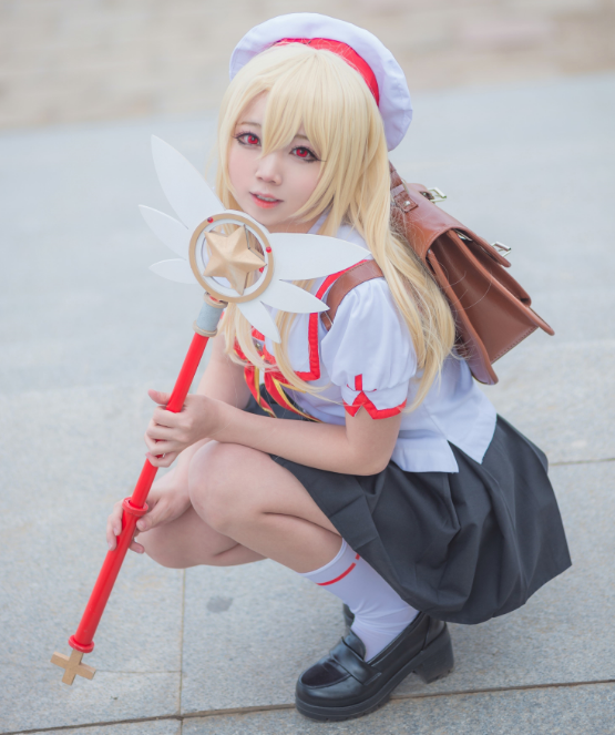《魔法少女》cosplay伊莉雅,青春洋溢,可爱甜美