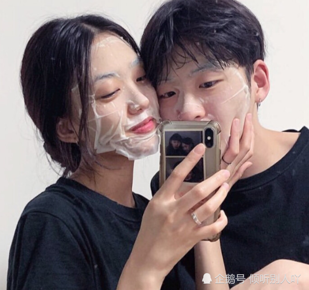 现在的男生女生都比较开放,不管是不是情侣,有时候也是会kiss的,尤其