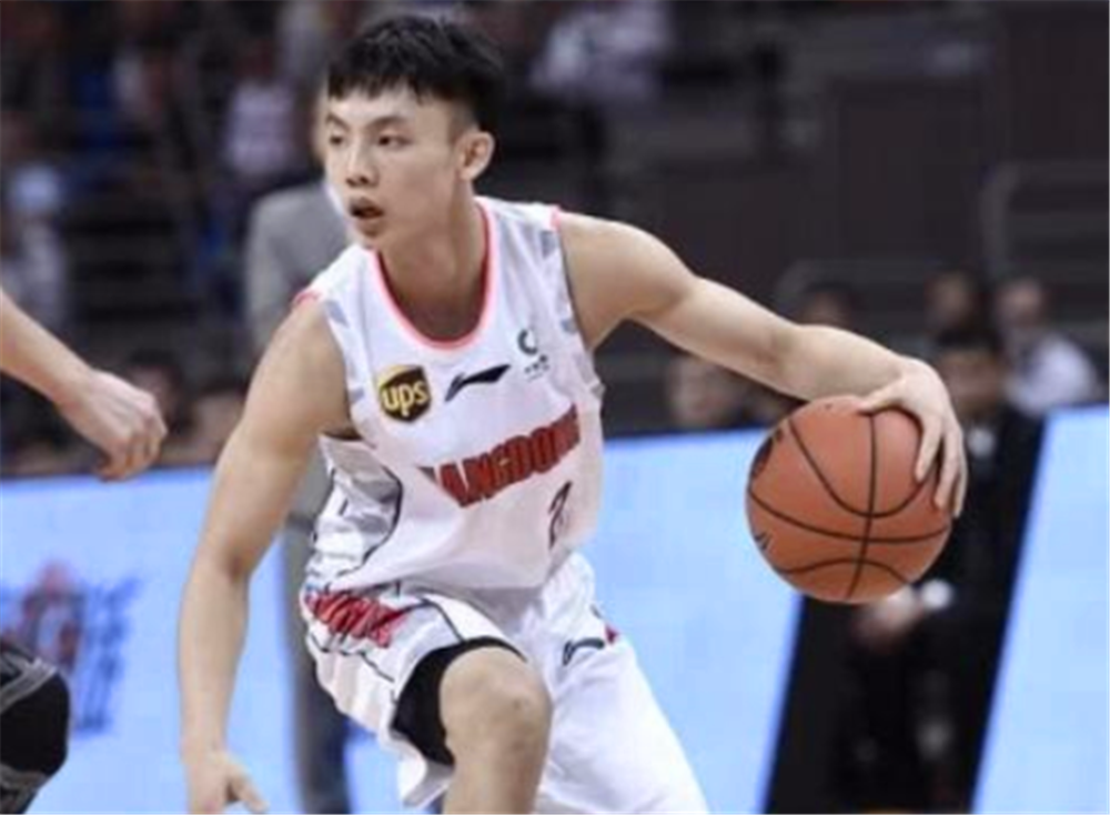 徐杰能否代替易建联成为宏远新的领袖成为cba广东历史