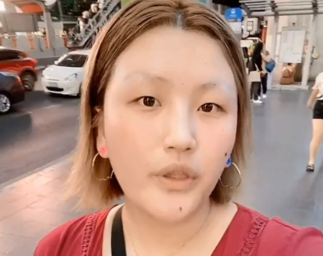 美妆博主卸妆前vs后,赤木刚宪变路人,看到阿沁:恋爱的