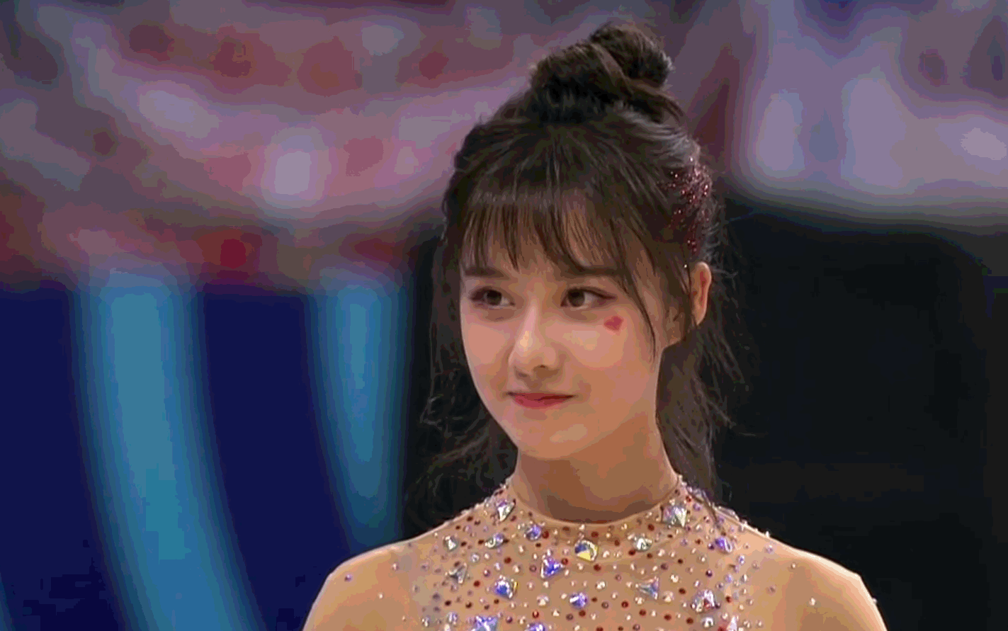 谁还记得女怪兽马灵灵穿上体操服后颜值惊艳长腿吸睛