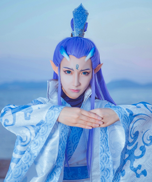 哪吒魔童降世敖丙cosplay,小姐姐英姿飒爽