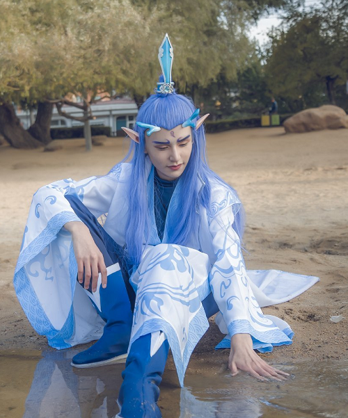 哪吒魔童降世敖丙cosplay,小姐姐优雅迷人