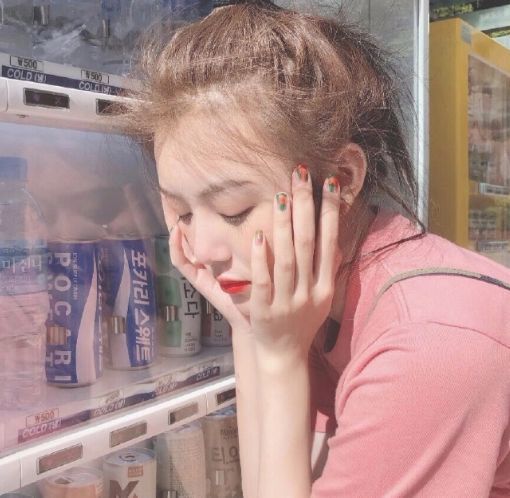 高级感·复古·女生头像:我要的爱情是因为爱,不是因为合适