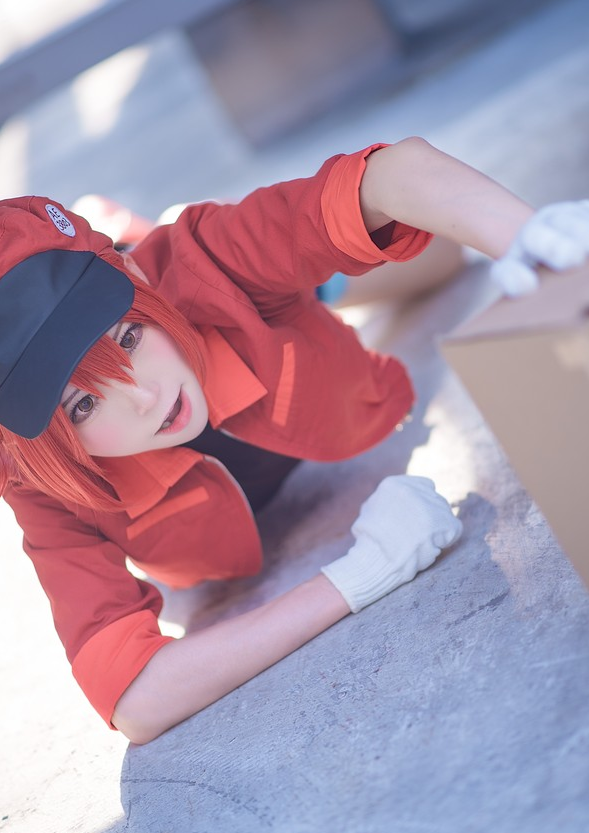 cosplay《工作细胞》红血球,小姐姐美艳十足