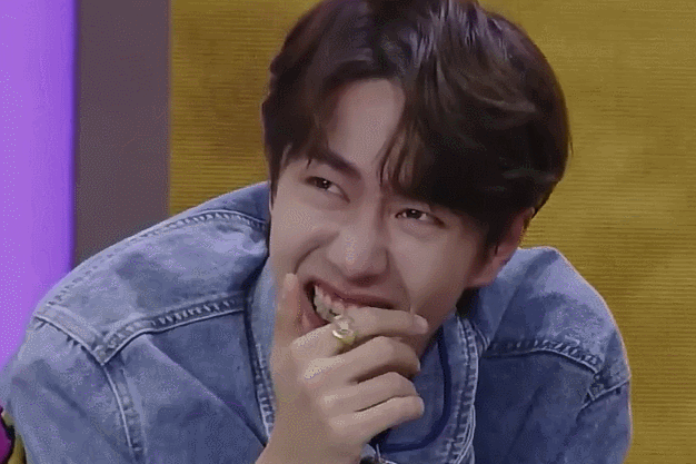 《天天向上》预告,王一博吃惊表情太逗,笑出后槽牙像