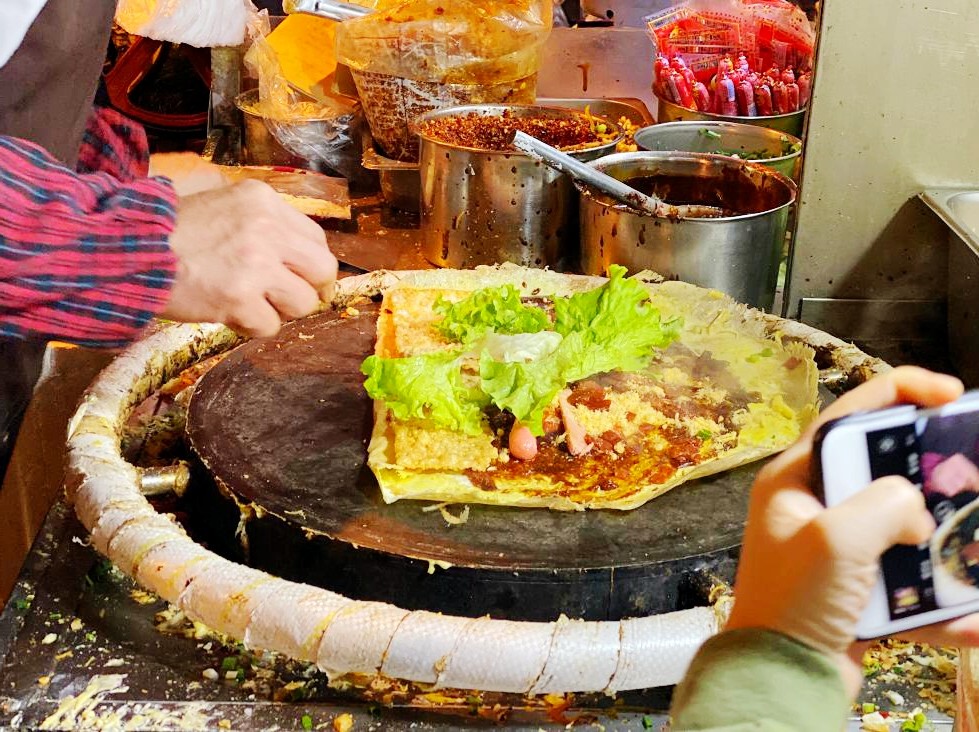 摊煎饼,土灶,杂粮煎饼,天津煎饼果子,煎饼果子,早餐