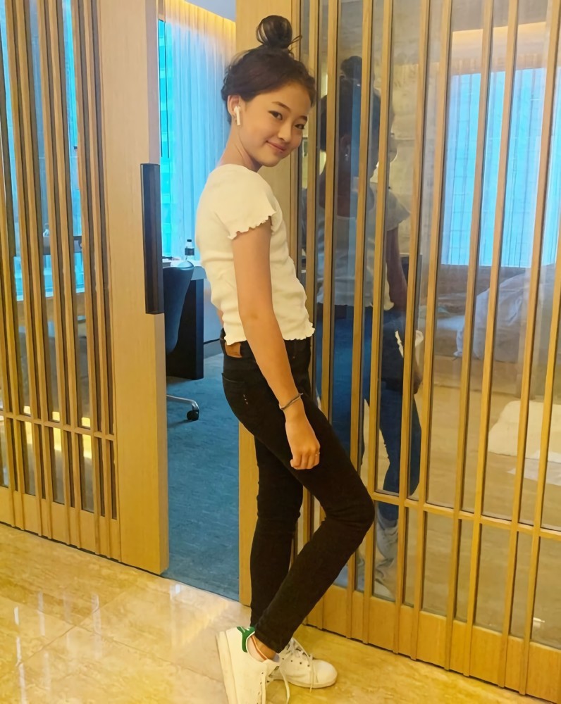 南韩最强混血童模,才11岁颜值