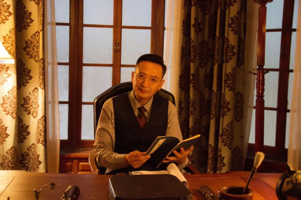 侯长荣《我们的西南联大》杀青 儒雅慈父心怀家国