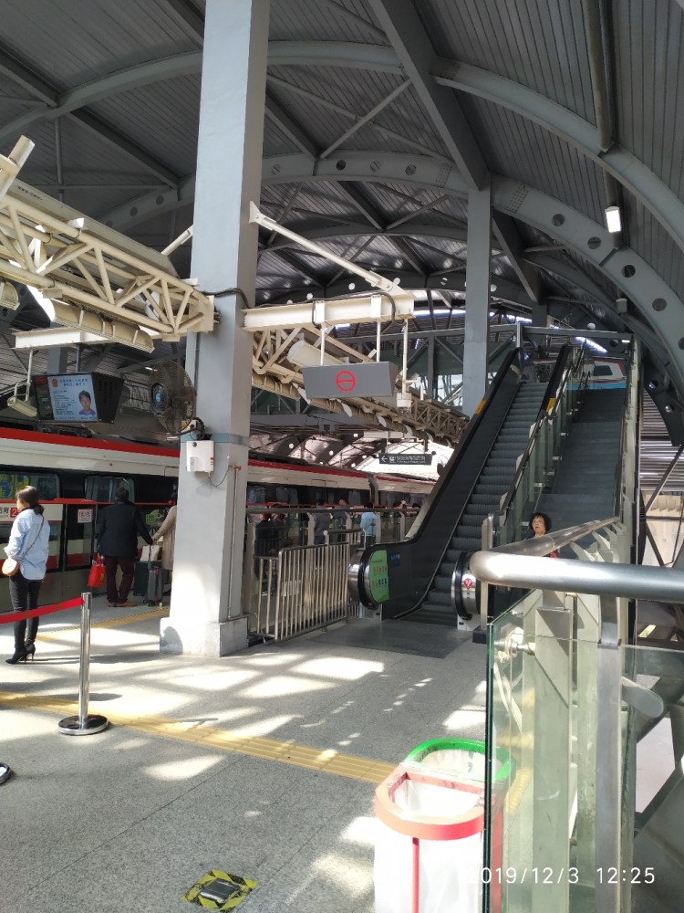 广东东莞:地铁2号线虎门站是露天站,夏天会不会很热