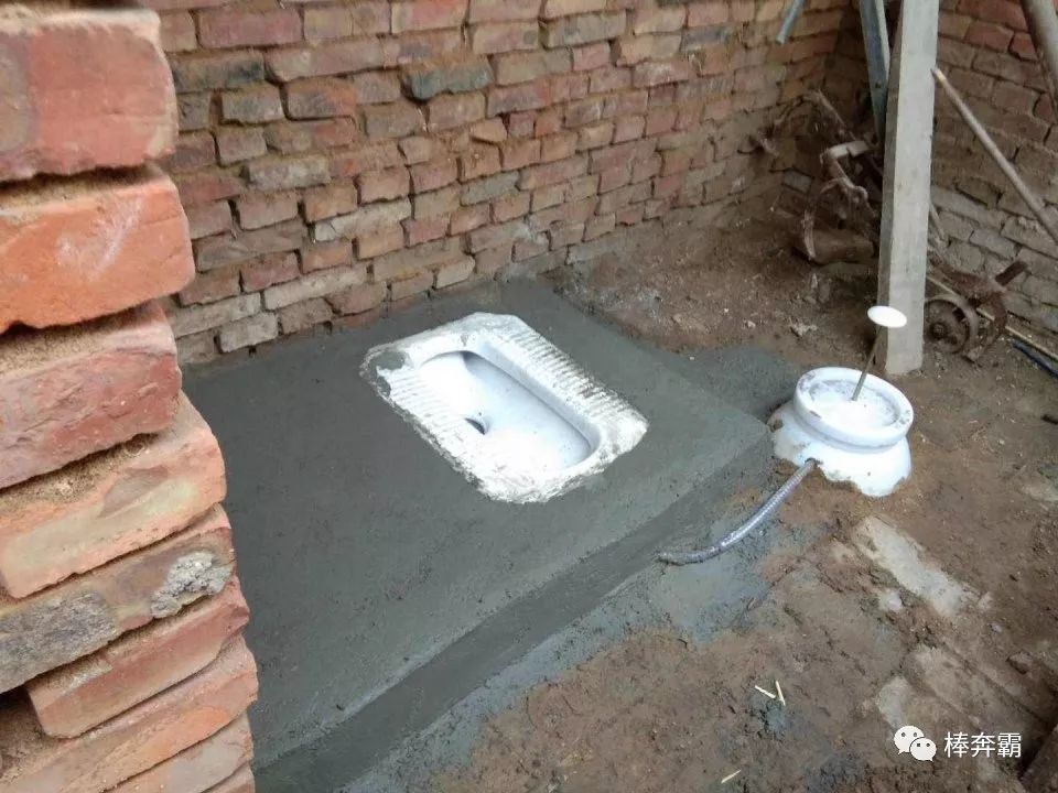 寒冬来临,农村厕所改造也已经完成,为啥村民却不用?看