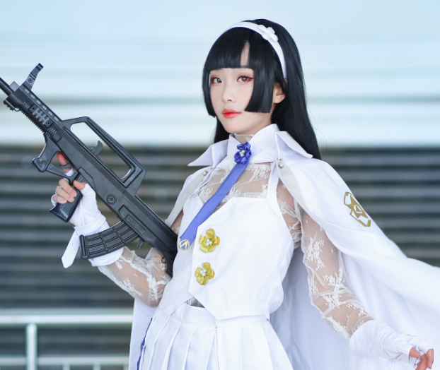 《少女前线》cosplayqbz95,喜欢保护家园的小姐姐