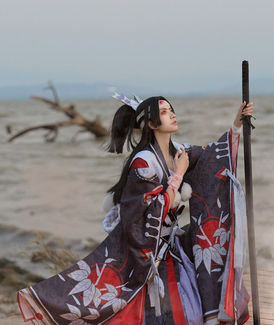 《阴阳师》鬼切cosplay,气质动人,帅气十足