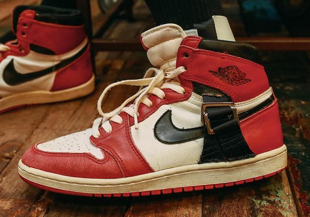 谁不想拥有这样的梦幻球鞋?客制版乔丹复健 aj 1 pe 欣赏