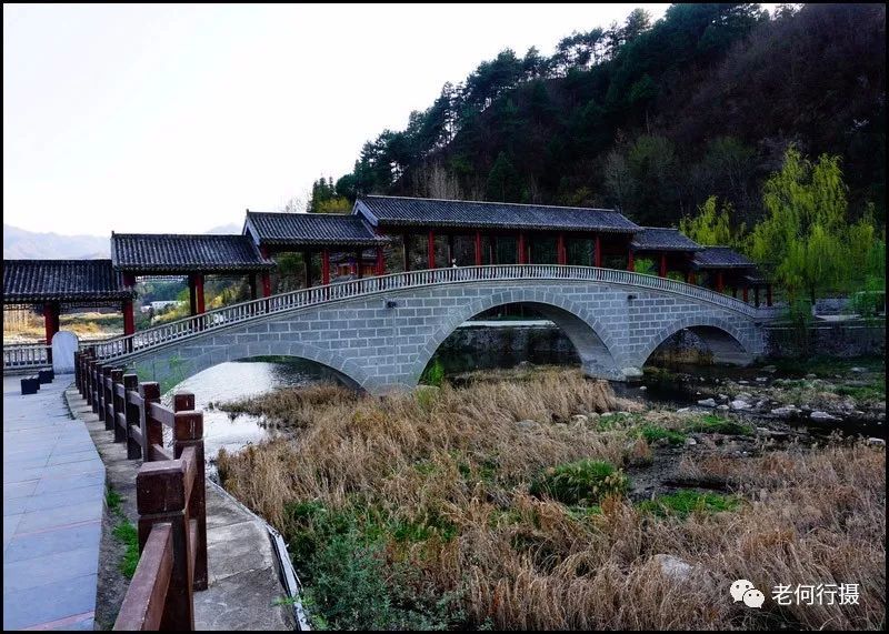 "秦岭第一小镇"华阳古镇