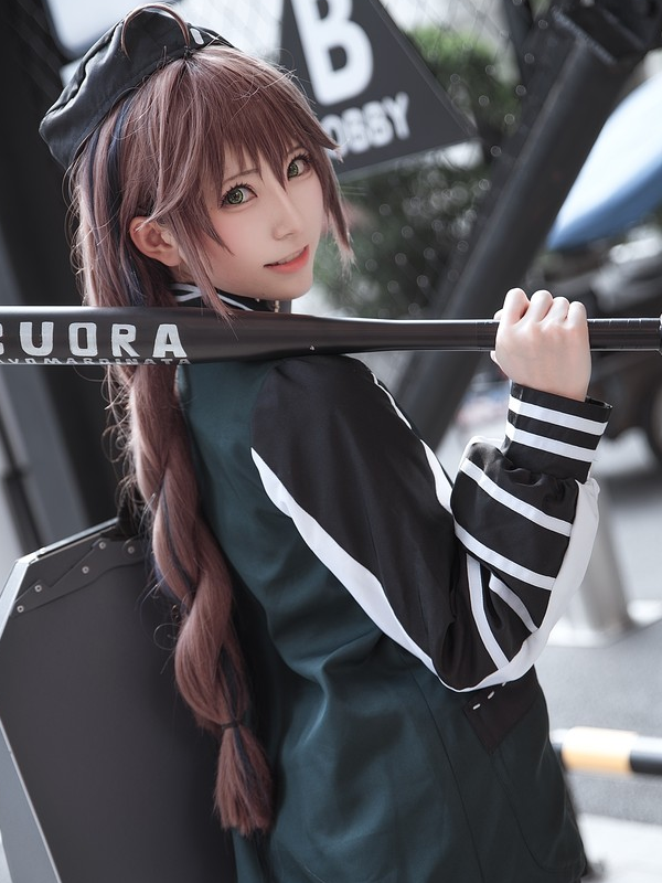 游戏《明日方舟》人物cosplay,优雅动人,青春靓丽