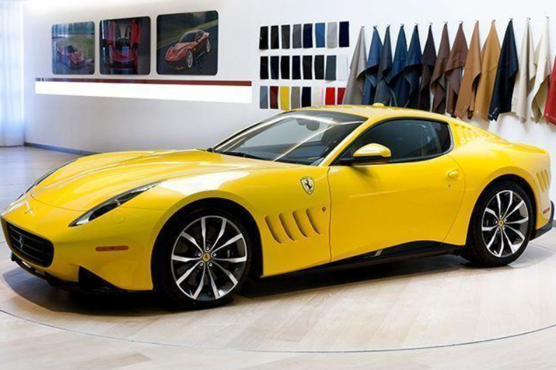 法拉利sp 275 rw competizione 这辆车的名字是为了纪念1964生产的另