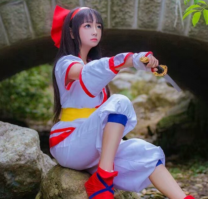 王者荣耀:娜可露露cosplay,俏皮可爱的小仙女,如天使般纯净迷人