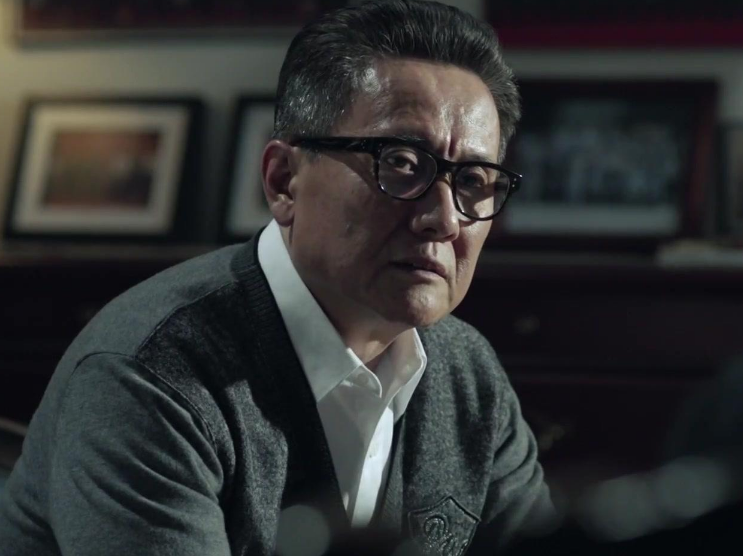 人民的名义:副部级的高育良,为何对无一官半职的他马首是瞻?