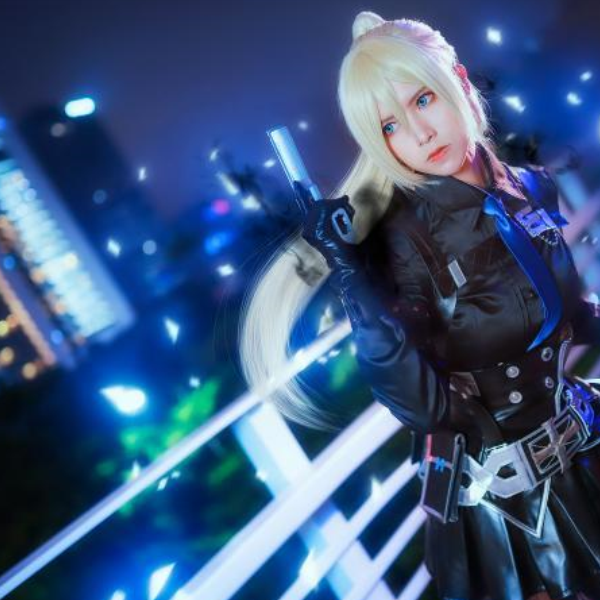 枪神纪,未来·黑夜使者cosplay:可爱元气小姐姐,自然漂亮