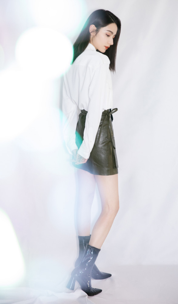美图:女神代斯