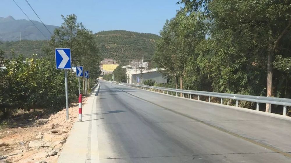 国道355线357线路面大修工程竣工