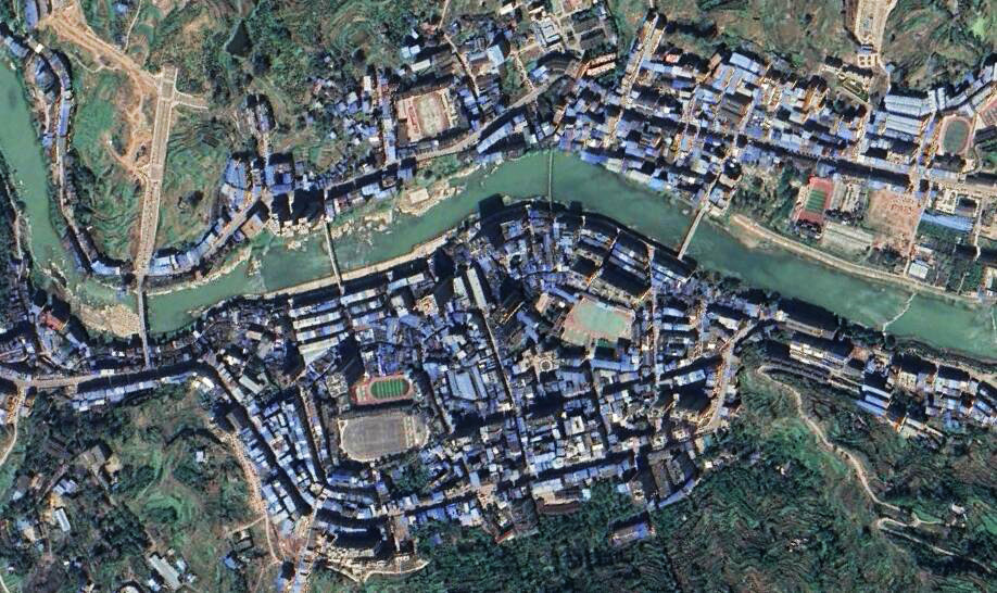 卫星上看四川宣汉县南坝镇:宣汉第一大镇,并没有想象中那么大