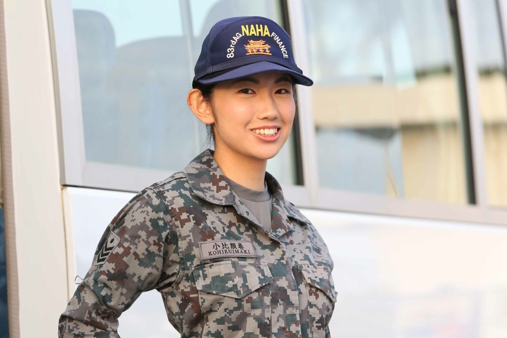 おかしいです 女性自衛官結婚