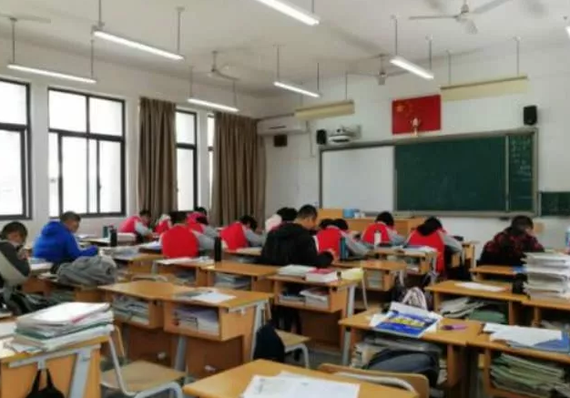 每天最早到"教室"的学生,无非是这3种人,你是哪一种?