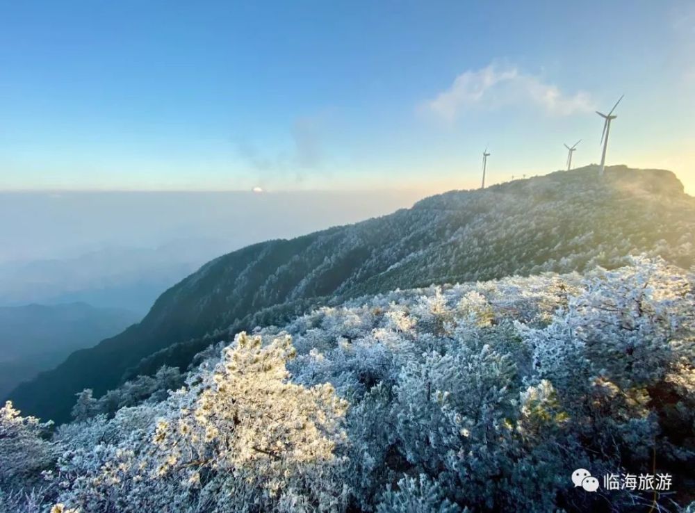 2019年临海第一场雪落在了括苍山,踏雪高山