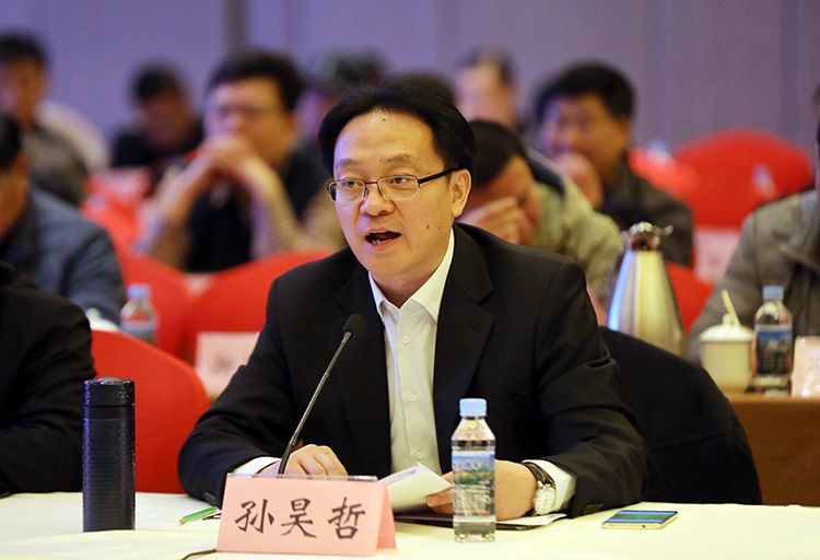 南阳市副市长孙昊哲汇报京宛合作情况.
