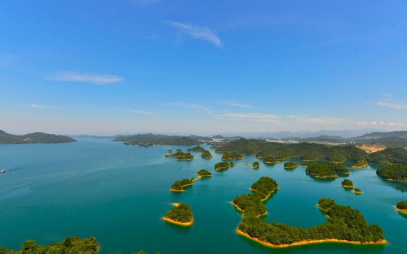 唯美高清壁纸:杭州的千岛湖风景区