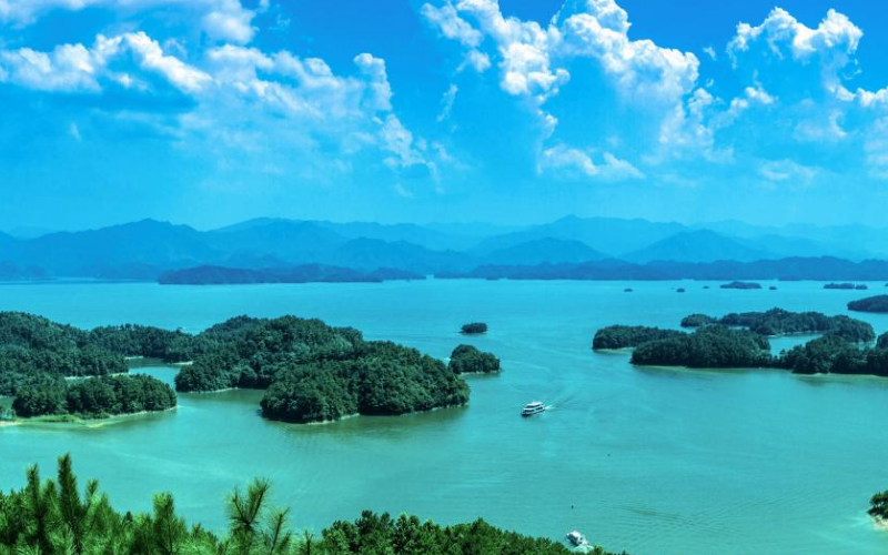 唯美高清壁纸:杭州的千岛湖风景区