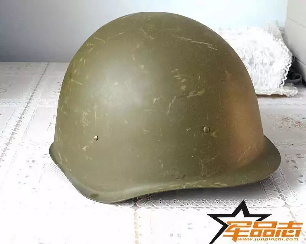 m1940型钢盔是苏军在卫国战争期间装备的较为普遍的制式装备(其他