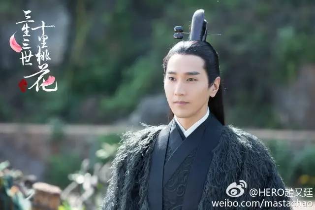 幸好现实中的赵又廷比《三生三世》夜华活得幸