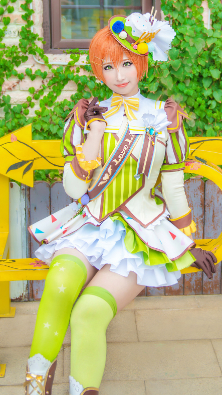 Cosplay Lovelive 星空凛 橘色的头发格外吸睛 看点快报