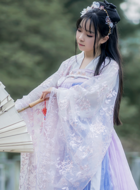 动漫角色cosplay精选,秀丽端庄的古典美少女