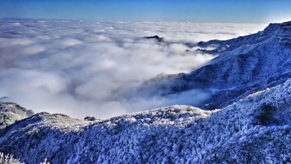 韭菜坪上的雪景(唐兴尧摄)