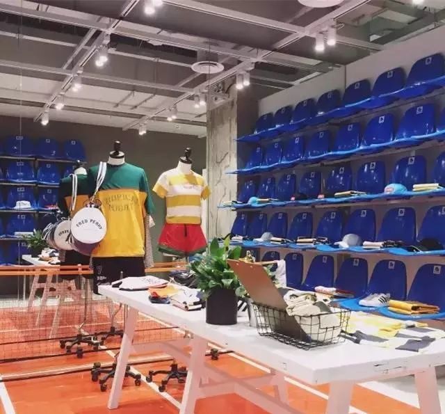 没想到全国最潮的网红潮店,居然是它?时髦到炸裂了!